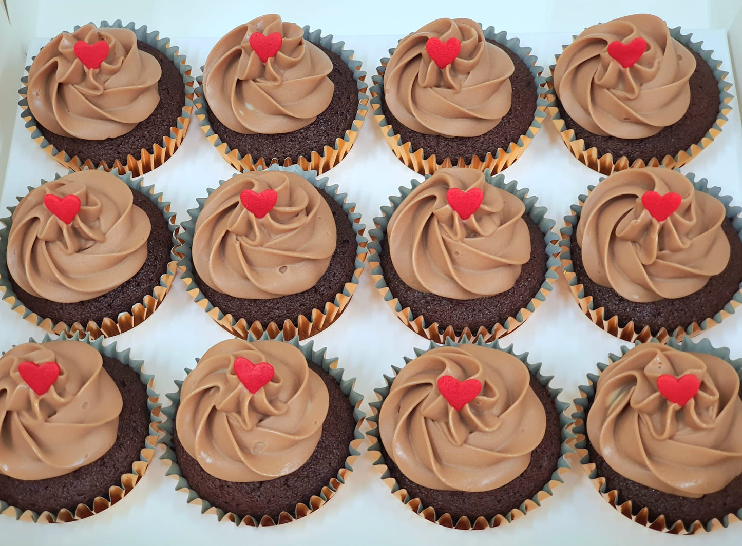 Milk Chocolate Cupcakes (Box of 12)