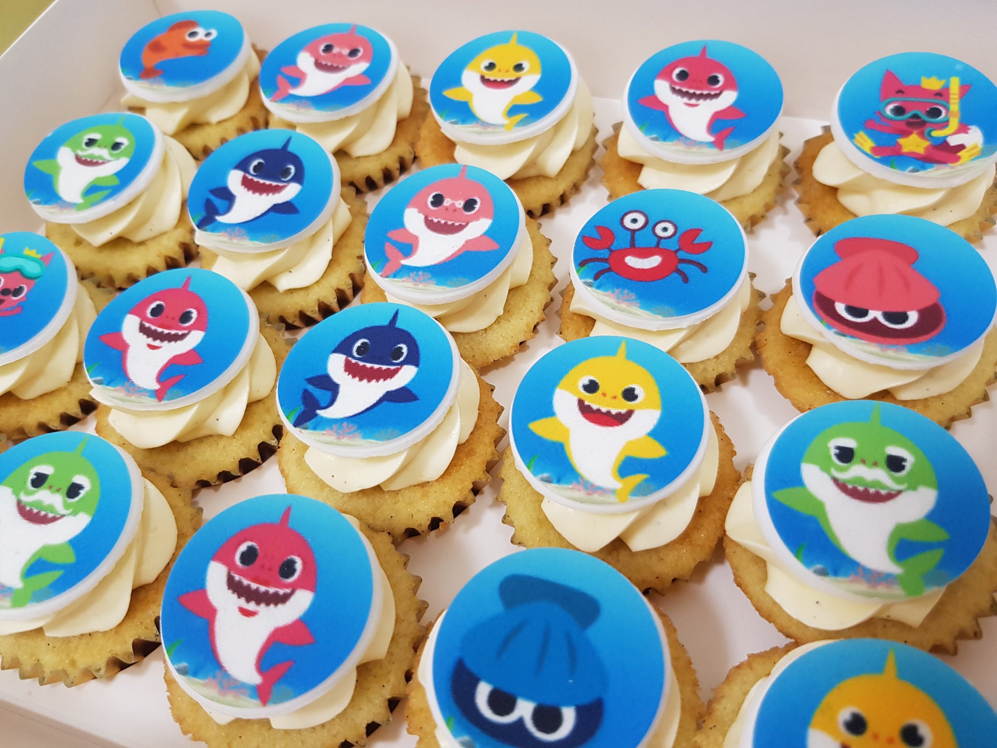Edible Print Mini Cupcakes (Box of 20) - Cuppacakes - Singapore's Very Own Cupcakes Shop